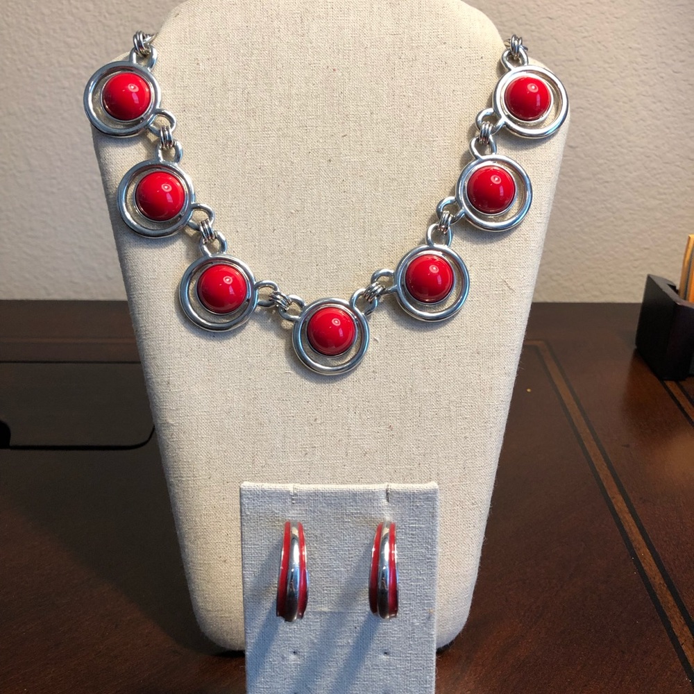 White House Black Market jewelry set